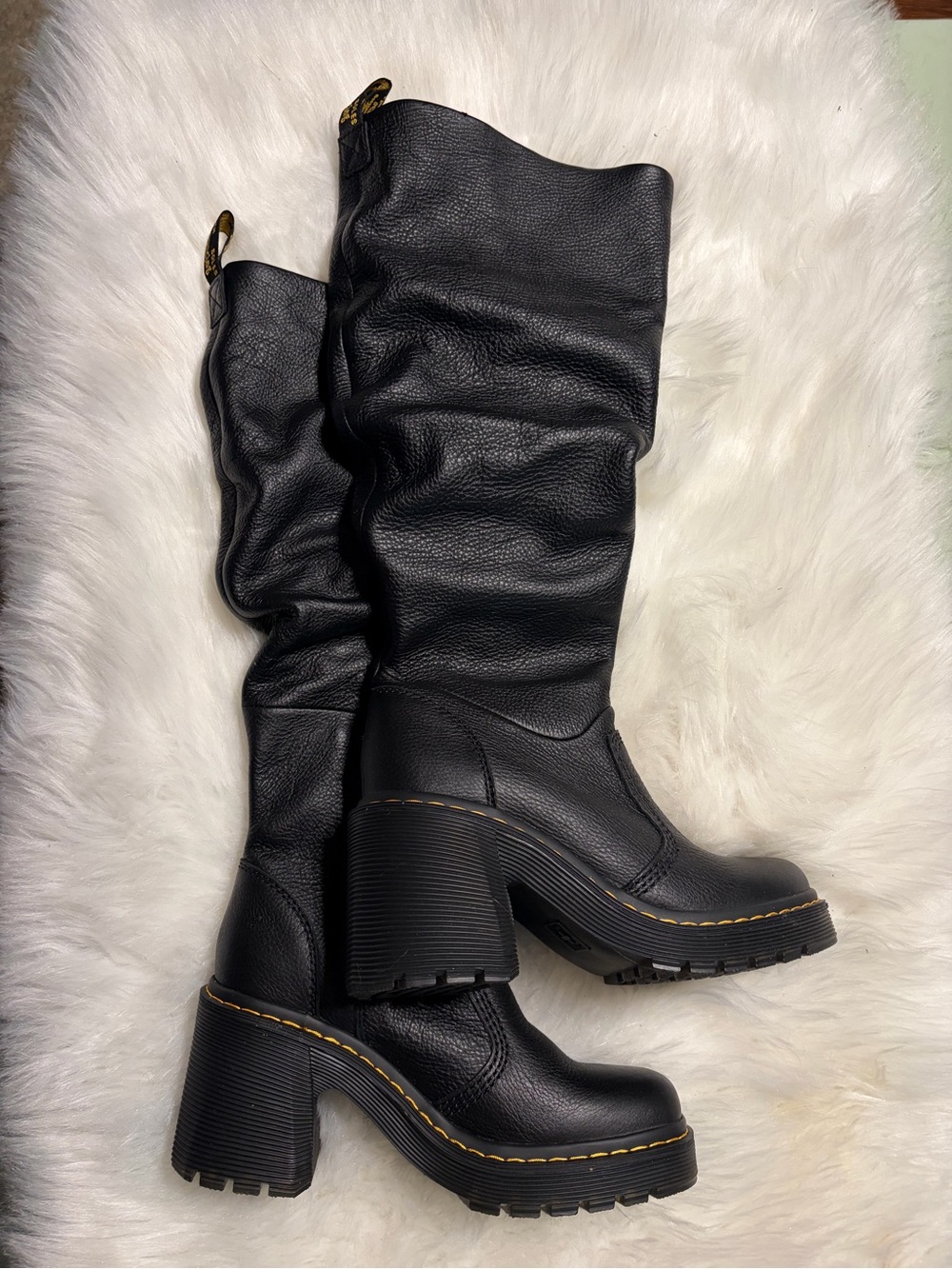 Dr. Martens Kasey Virginia Leather Black Chunky Heel Knee tall  Boots size 9